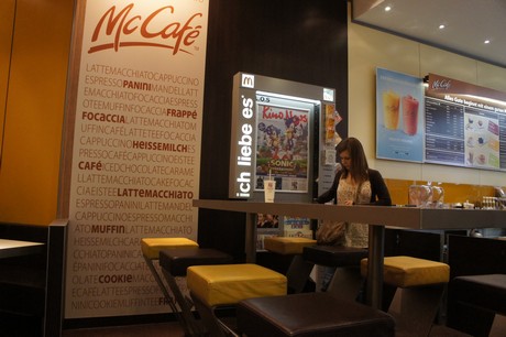 McCafe-Breitestrasse