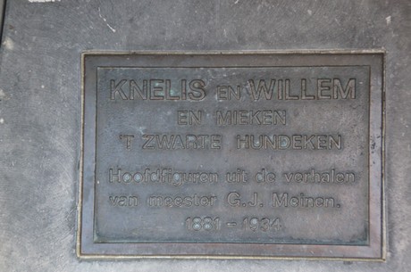 knelis-en-willem-en-mieken-t-zwarte-hundeken