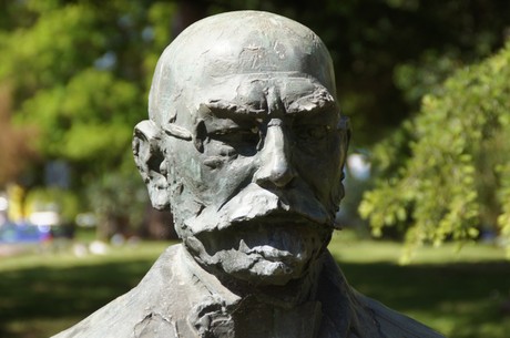 matko-laginja