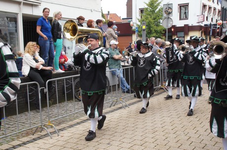 fanfarencorps-gruen-weiss-spay