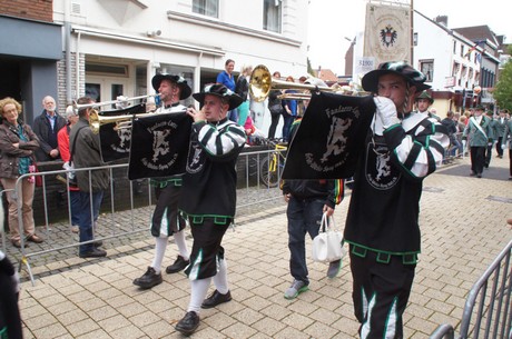 fanfarencorps-gruen-weiss-spay