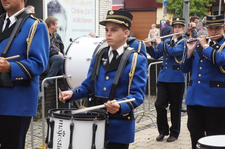 fluit-en-tamboerkorps-wilhelmina-holz