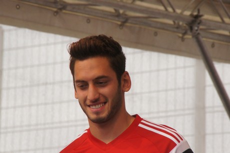 hakan-calhanoglu