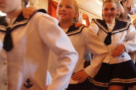 jugendtanzcorps-steinenbruecker-schiffermaedchen