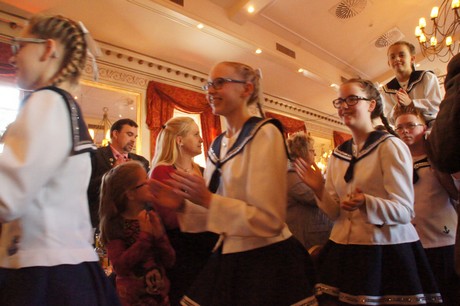 jugendtanzcorps-steinenbruecker-schiffermaedchen