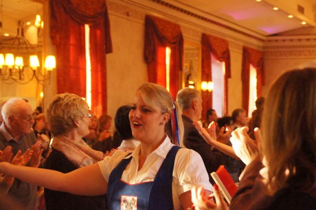 tanzcorps-KG-original-koelsche-domputzer