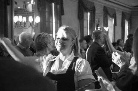 tanzcorps-KG-original-koelsche-domputzer