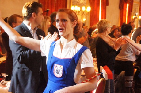 tanzcorps-KG-original-koelsche-domputzer