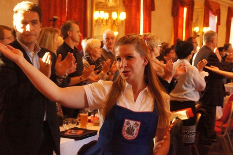 tanzcorps-KG-original-koelsche-domputzer