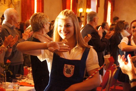 tanzcorps-KG-original-koelsche-domputzer