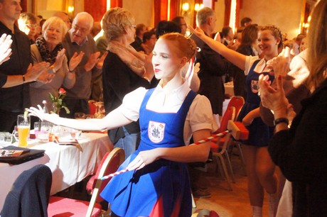 tanzcorps-KG-original-koelsche-domputzer