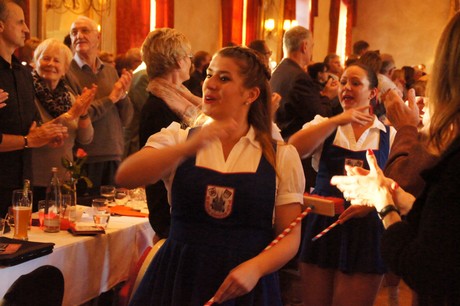 tanzcorps-KG-original-koelsche-domputzer