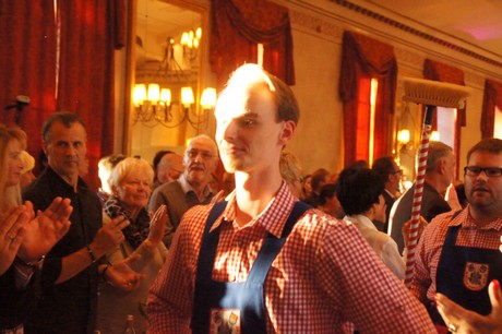 tanzcorps-KG-original-koelsche-domputzer