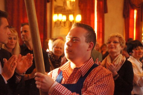 tanzcorps-KG-original-koelsche-domputzer