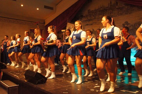 tanzcorps-KG-original-koelsche-domputzer