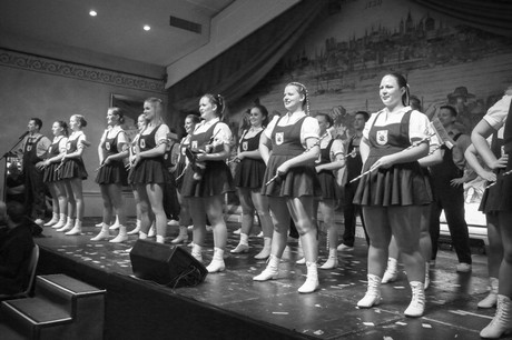 tanzcorps-KG-original-koelsche-domputzer