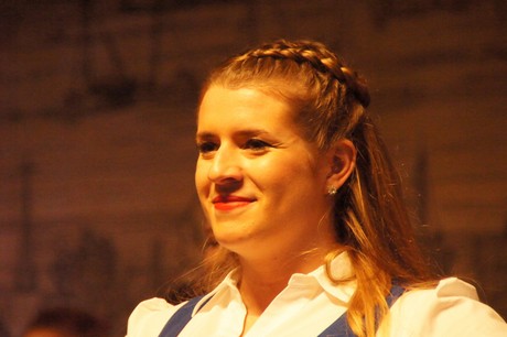 tanzcorps-KG-original-koelsche-domputzer