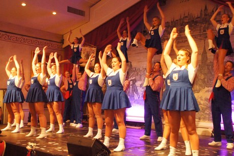 tanzcorps-KG-original-koelsche-domputzer