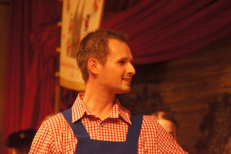 tanzcorps-KG-original-koelsche-domputzer