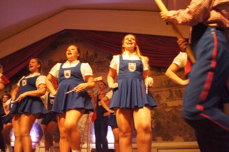 tanzcorps-KG-original-koelsche-domputzer