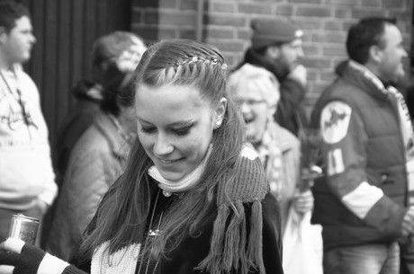 damentanzgruppe-Blessemer-Kornbluemchen