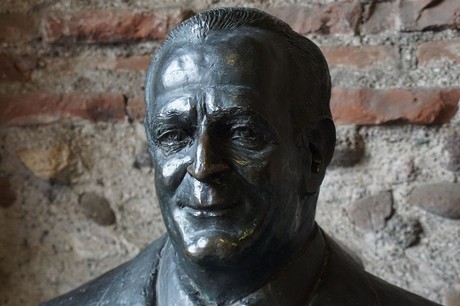 promi