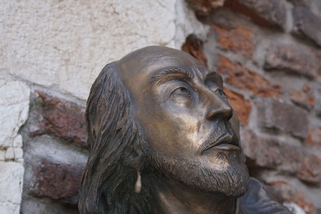 promi