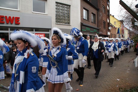 Karnevalsgesellschaft-Huerther-Funken-Blau-Weiss-von-1938