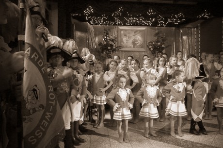 Kindertanzcorps-der-Prinzengarde-Rot-Weiss-Huerth-1947