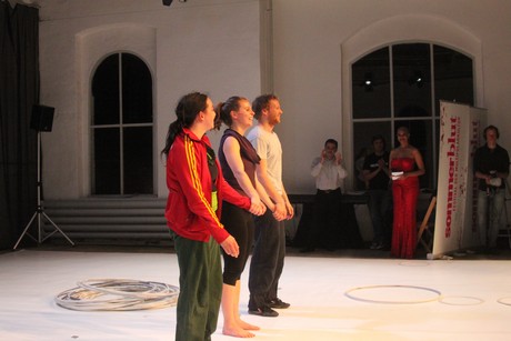 Neuer-Zirkus-Atemzug