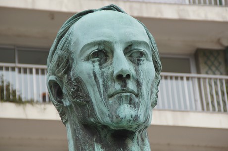 armand-de-bricqueville