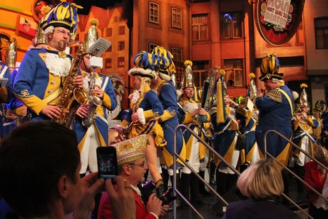 buergergarde-blau-gold