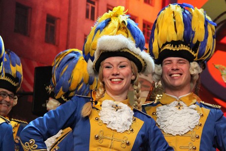 buergergarde-blau-gold
