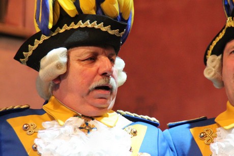 buergergarde-blau-gold