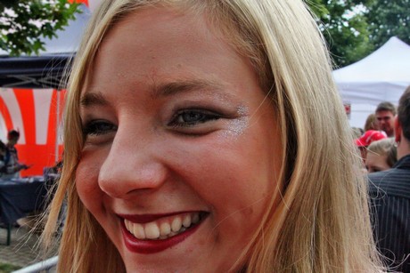 cheerleader-des-1-fc-koeln