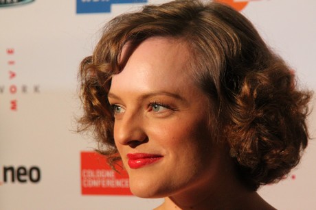 elisabeth-moss