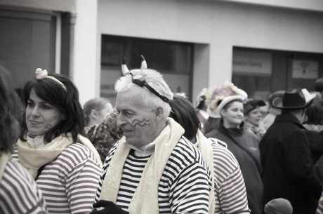 feucht-runde