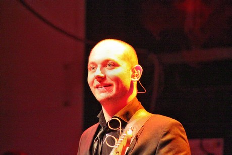 fresh-music-live