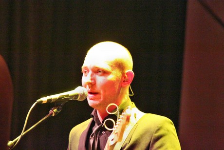 fresh-music-live