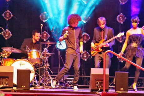 fresh-music-live