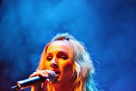 fresh-music-live