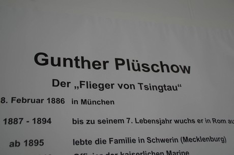 gunther-plueschow