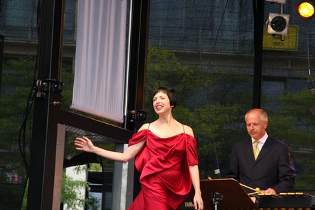 helen-schneider