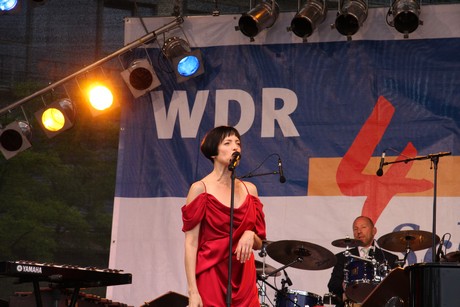 helen-schneider