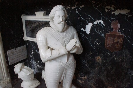 henry-robert-aux-epaules