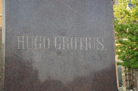 hugo-grotius
