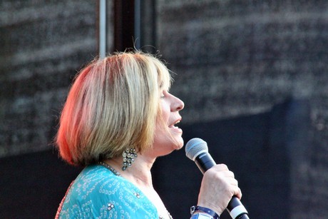 mary-roos