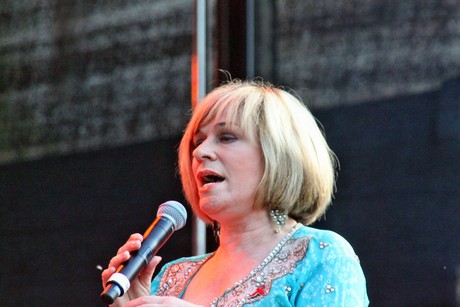 mary-roos