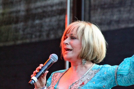 mary-roos