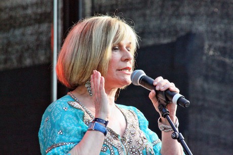 mary-roos